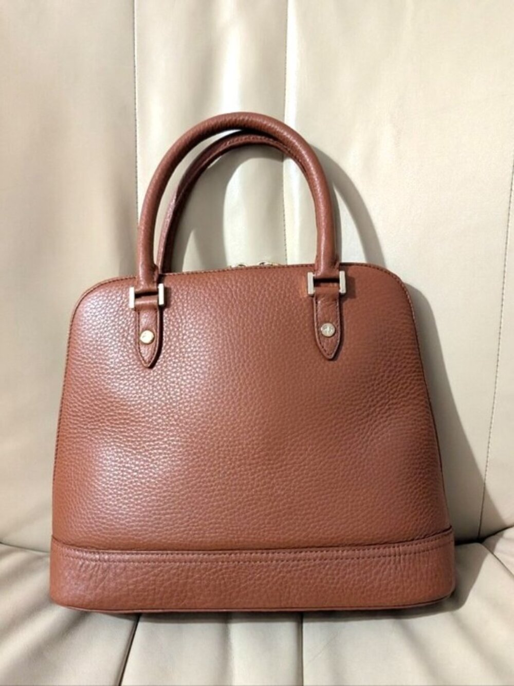 Brooks Brother Structured Pebble Leather Tote Bag - Elegant Everyday Carry-Camel